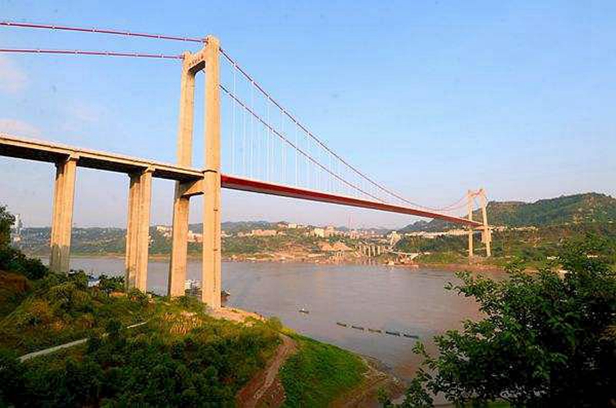 重慶青草背長(zhǎng)江大橋.jpg